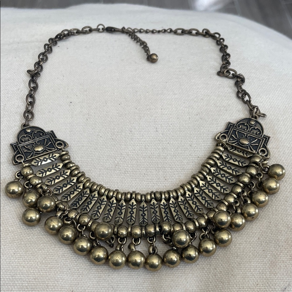 Elegant boho Gold-to e Statement Necklace